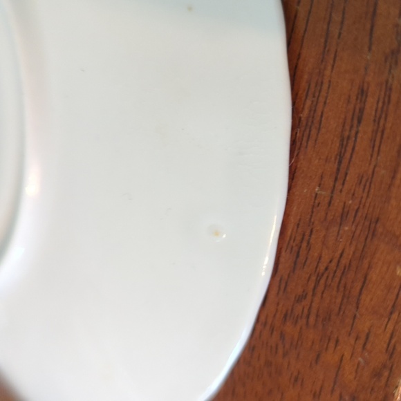 Royal Dover Bone China made in England Shamrock tea cup with matching saucer - Picture 9 of 9